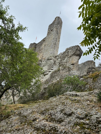 AIGUEZE , son chateau
